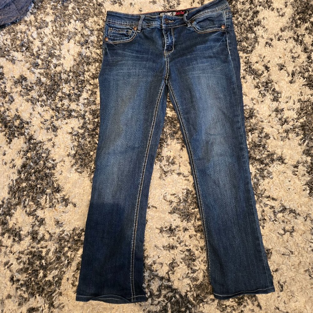 Bottoms Up Baby Bootcut Jeans | Size 29 | Medium Wash